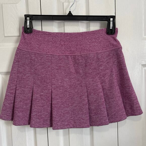 Brooks NWT Wool Blend Pleated Active Joyride Skirt in Heathered Currant Size M - Picture 3 of 11